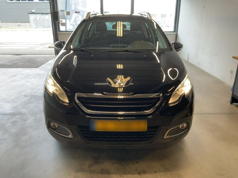 Peugeot 2008 1.2 PureTech Active 2016 – снимка 14