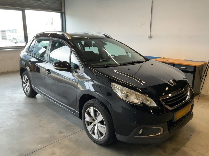 Peugeot 2008 1.2 PureTech Active 2016 – снимка 12