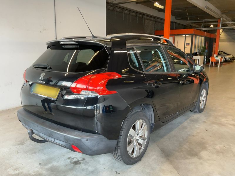 Peugeot 2008 1.2 PureTech Active 2016 – снимка 8