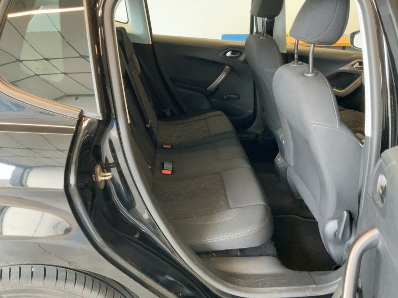 Peugeot 2008 1.2 PureTech Active 2016 – снимка 19
