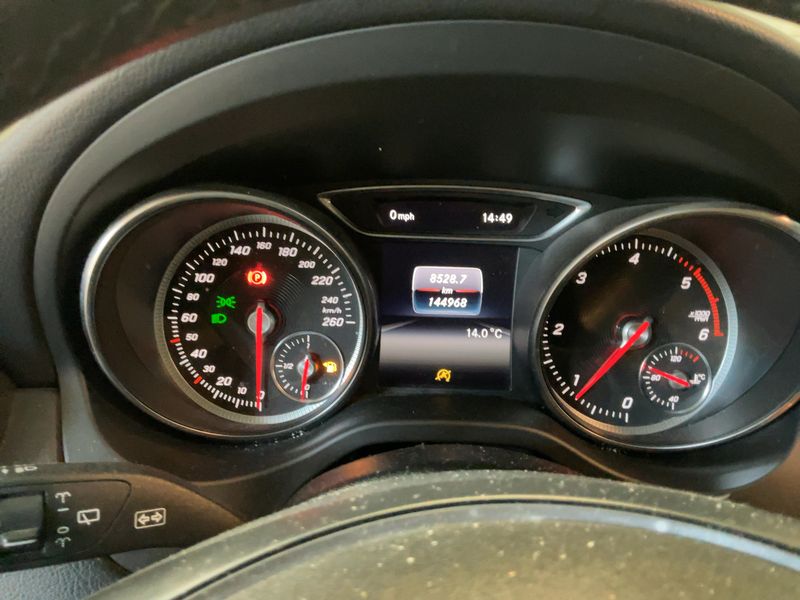 Mercedes-Benz CLA-Klasse CLA 180 d Shooting Brake 2018 – снимка 18