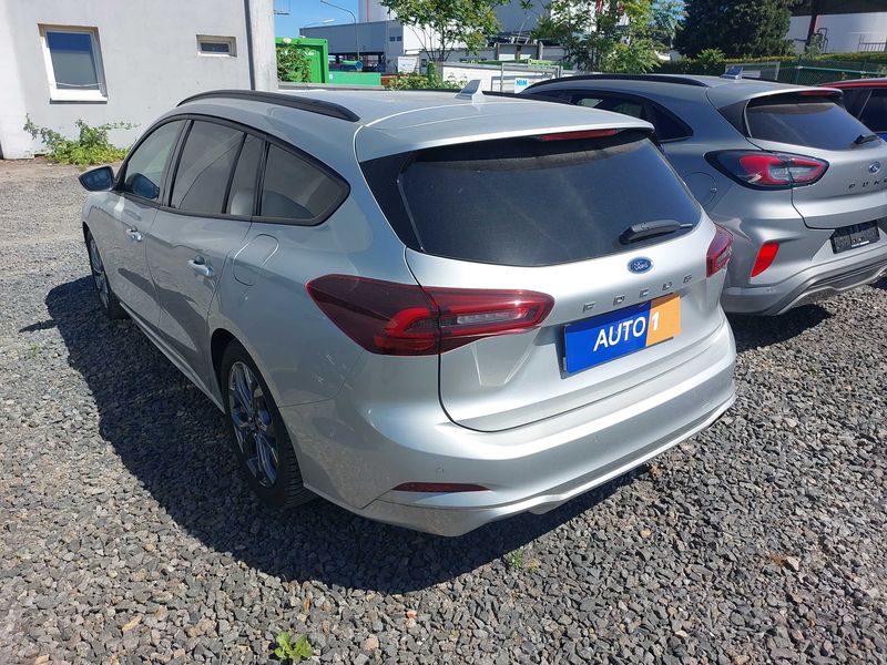 Ford Focus 1.0 EcoBoost Mild-Hybrid ST-Line X 2024 – снимка 3