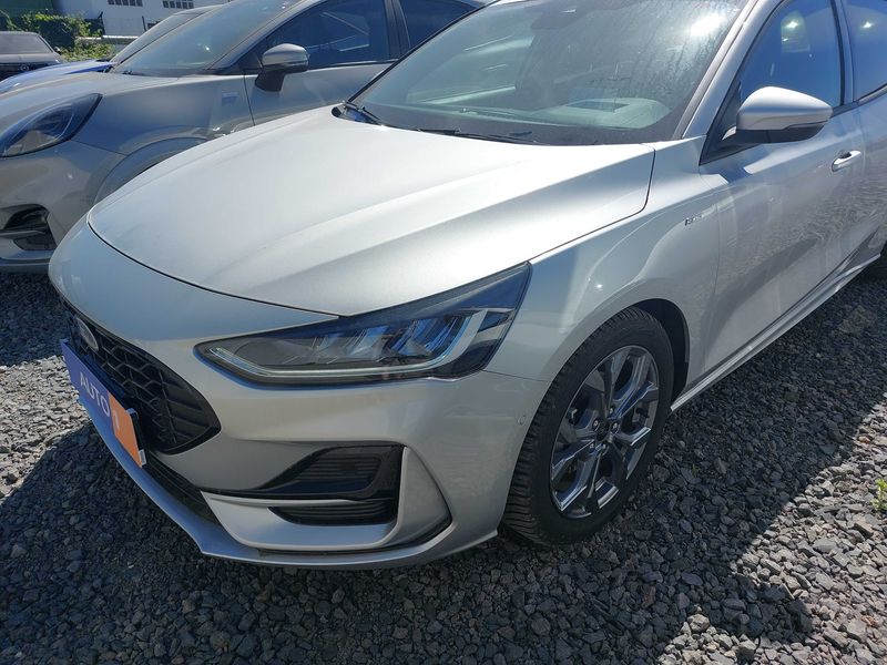 Ford Focus 1.0 EcoBoost Mild-Hybrid ST-Line X 2024 – снимка 2