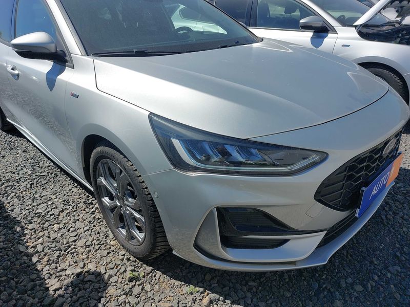 Ford Focus 1.0 EcoBoost Mild-Hybrid ST-Line X 2024 – снимка 6