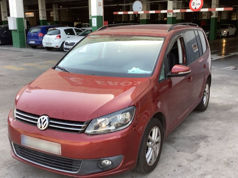Volkswagen Touran 1.6 TDI Advance 2010 – снимка 1