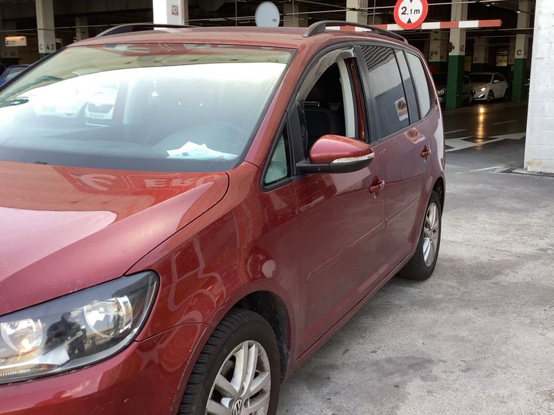 Volkswagen Touran 1.6 TDI Advance 2010 – снимка 2