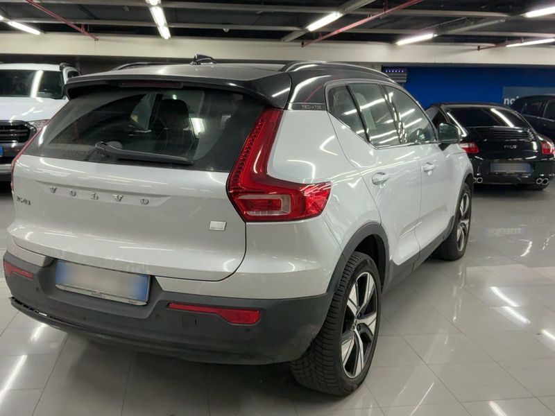 Volvo XC40 P8 electric drive 300 kW R-Design Pure AWD 2021 – снимка 8