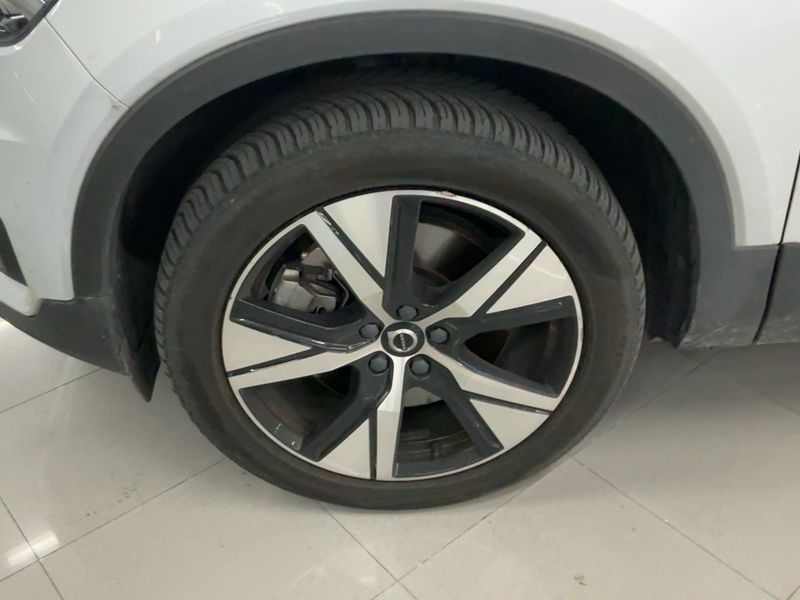 Volvo XC40 P8 electric drive 300 kW R-Design Pure AWD 2021 – снимка 3