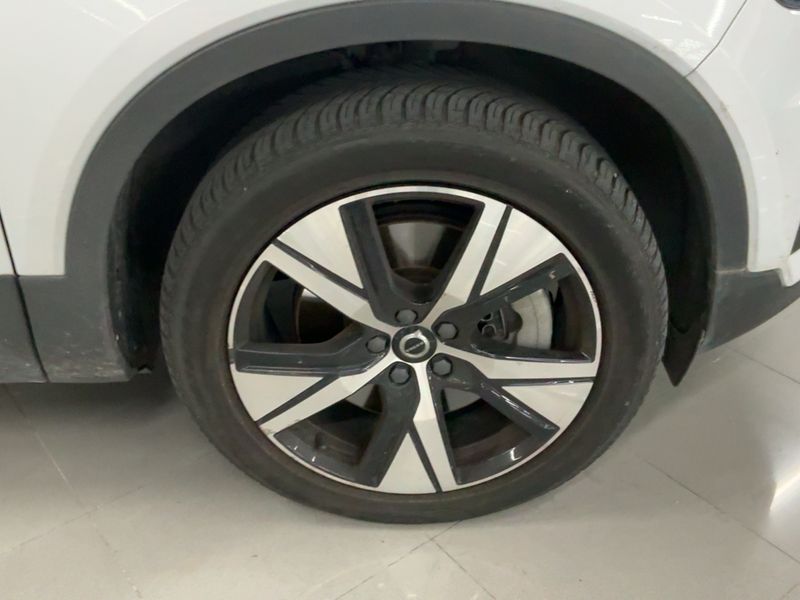 Volvo XC40 P8 electric drive 300 kW R-Design Pure AWD 2021 – снимка 11