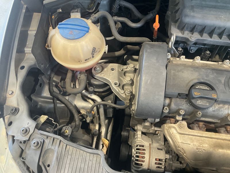 Seat Ibiza 1.4 Stylance / Style 2012 – снимка на щета