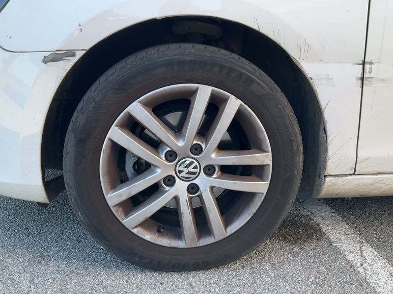 Volkswagen Golf VI 1.6 TDI Sport 2009 – снимка 17