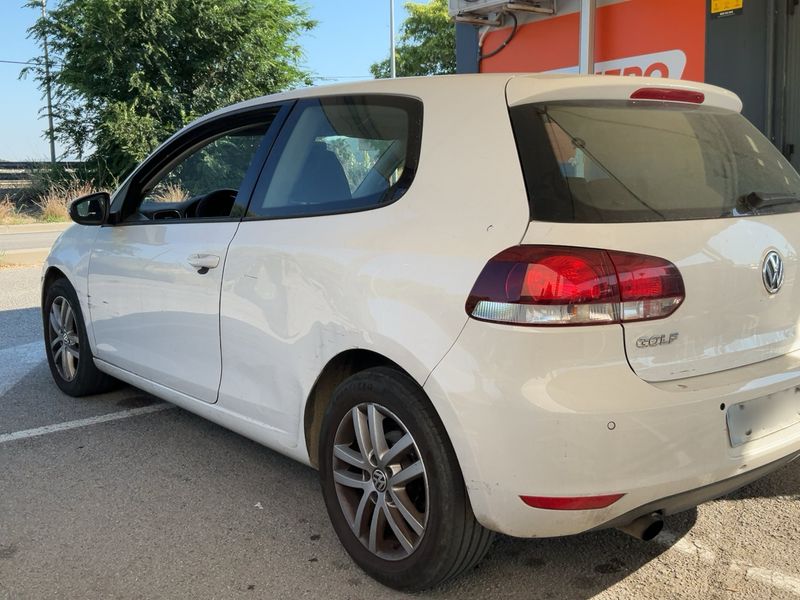 Volkswagen Golf VI 1.6 TDI Sport 2009 – снимка 3