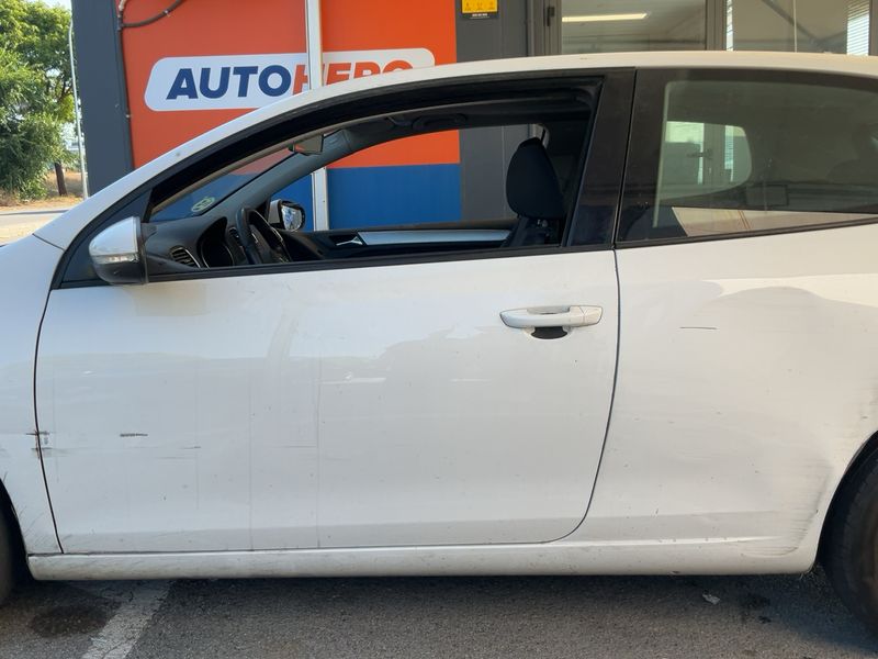 Volkswagen Golf VI 1.6 TDI Sport 2009 – снимка 4