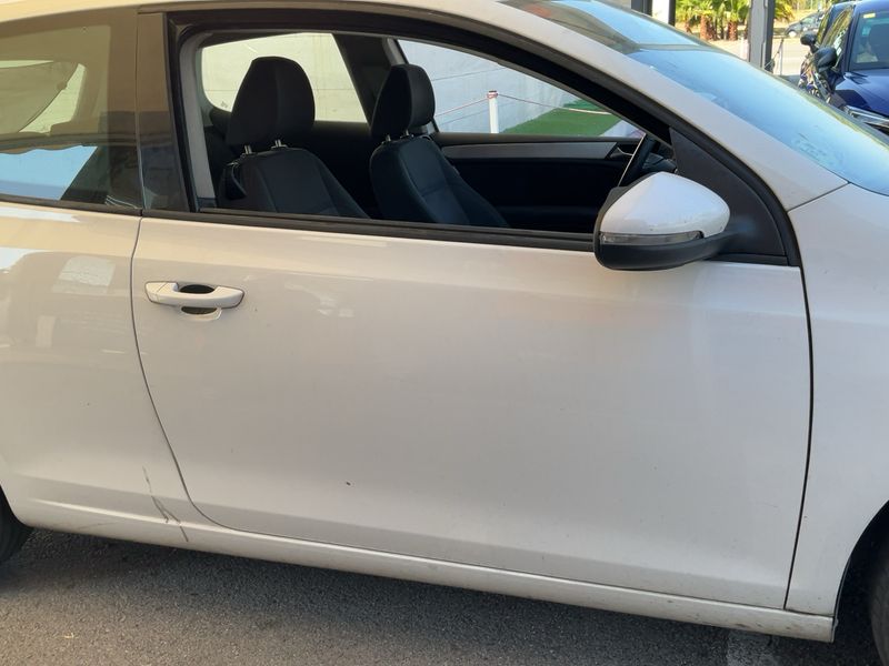 Volkswagen Golf VI 1.6 TDI Sport 2009 – снимка 7