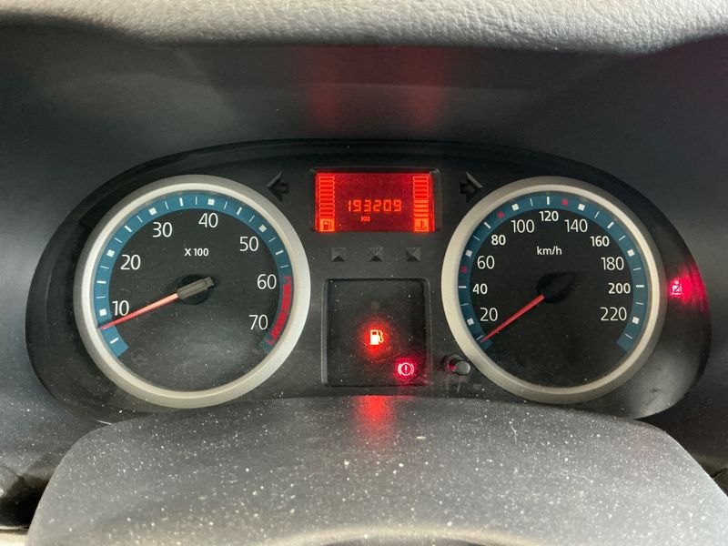 Renault Clio 1.2 Extreme 2005 – снимка 4