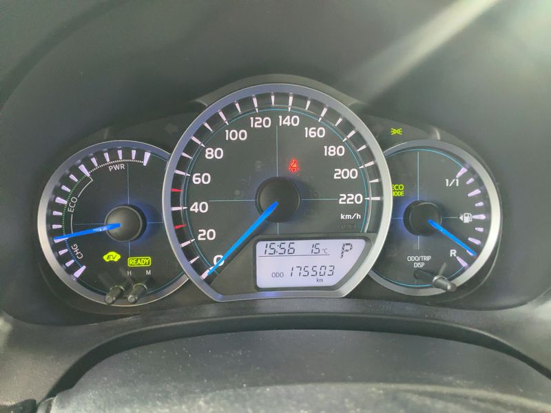Toyota Yaris 1.5 Hybrid Active 2014 – снимка 19
