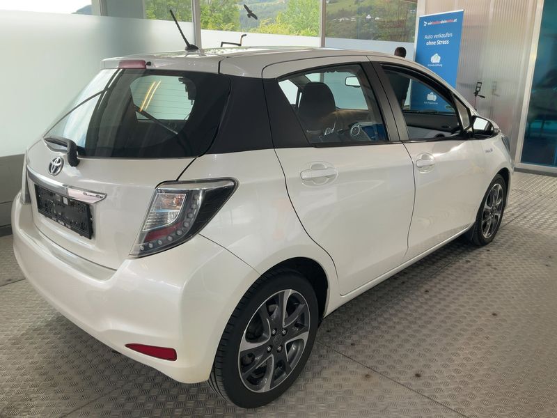 Toyota Yaris 1.5 Hybrid Active 2014 – снимка 8