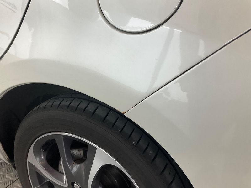 Toyota Yaris 1.5 Hybrid Active 2014 – снимка 26