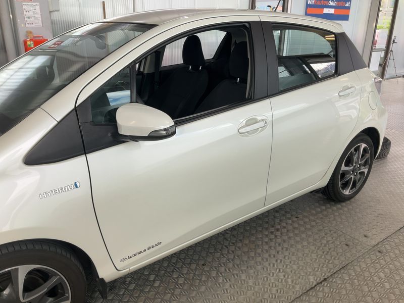 Toyota Yaris 1.5 Hybrid Active 2014 – снимка 4