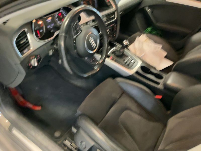 Audi A4 2.0 TDI quattro Attraction 2013 – снимка 11