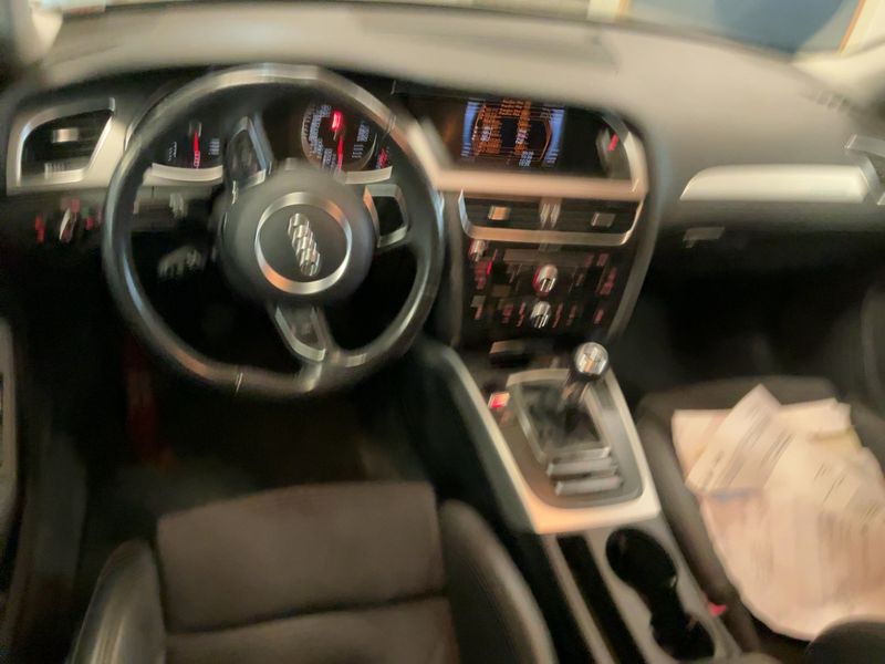 Audi A4 2.0 TDI quattro Attraction 2013 – снимка 12