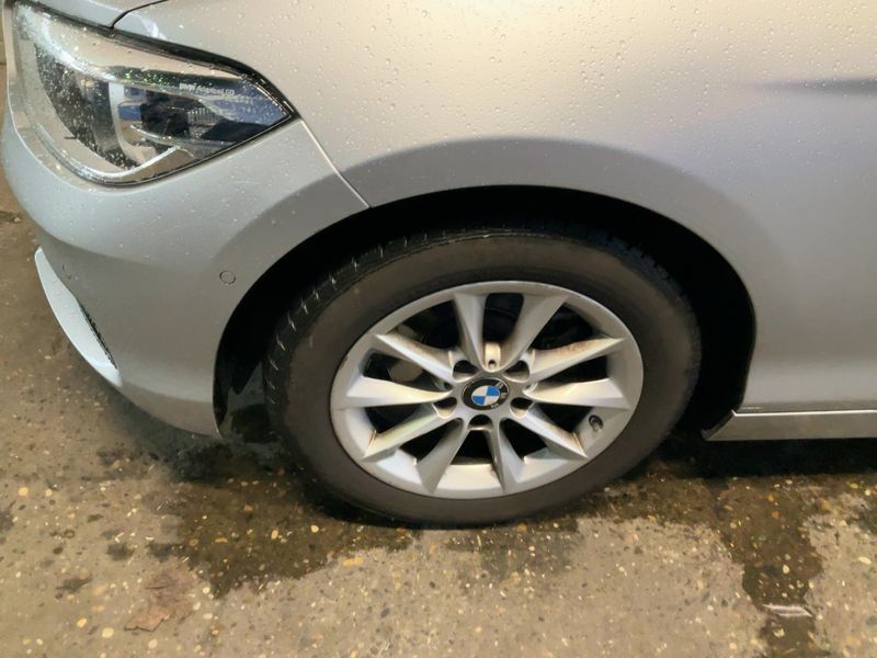 BMW 1er 118i Metropolitan 2019 – снимка 3