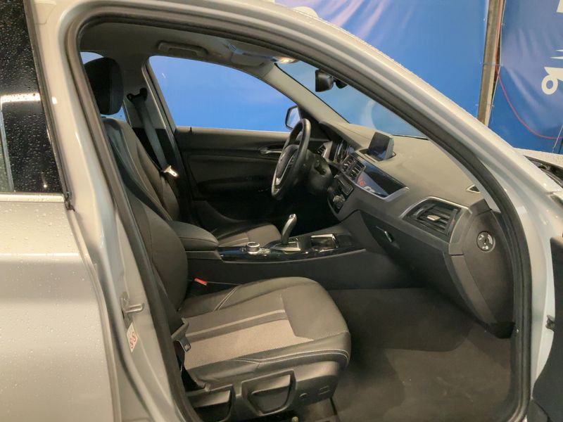 BMW 1er 118i Metropolitan 2019 – снимка 16