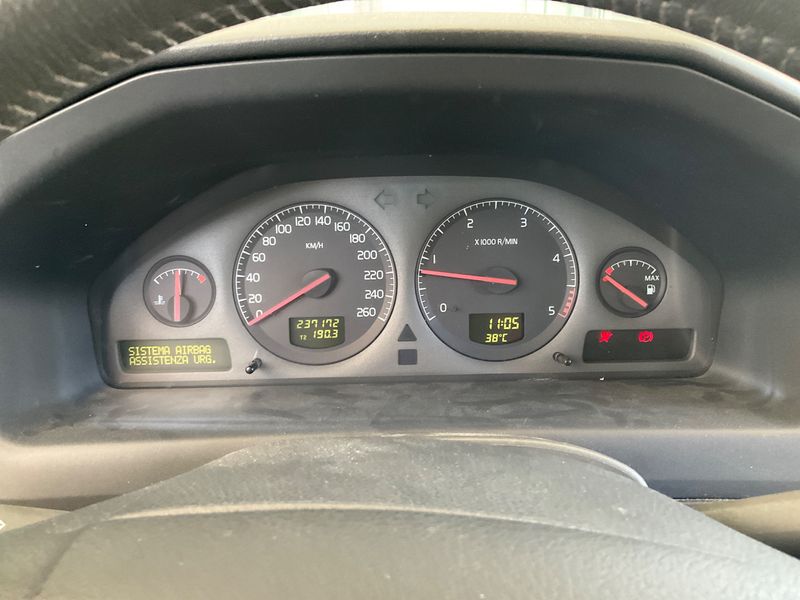 Volvo V70 2.5 TDI 2000 – снимка 4