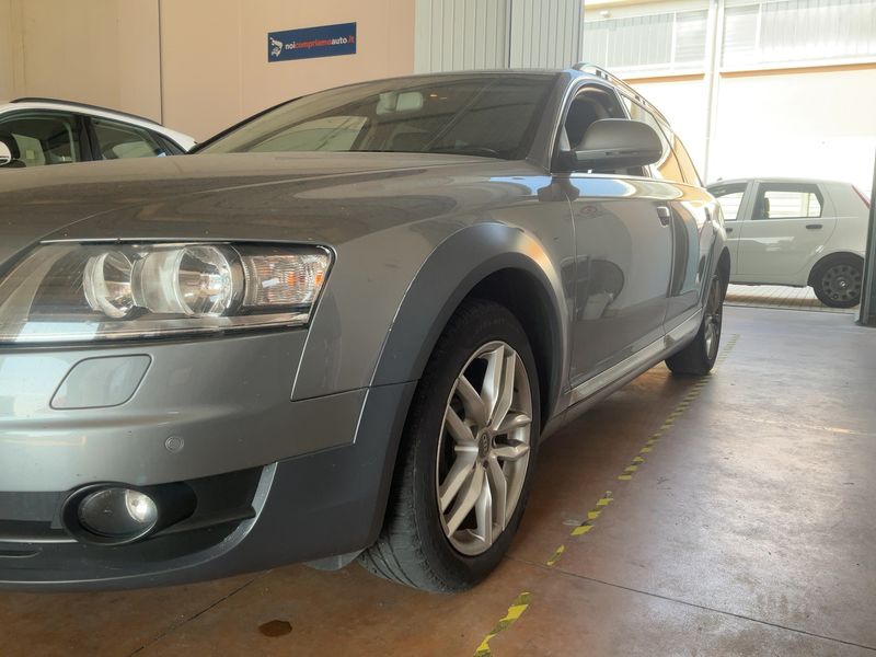 Audi A6 Allroad 3.0 V6 TFSI 2009 – снимка 2