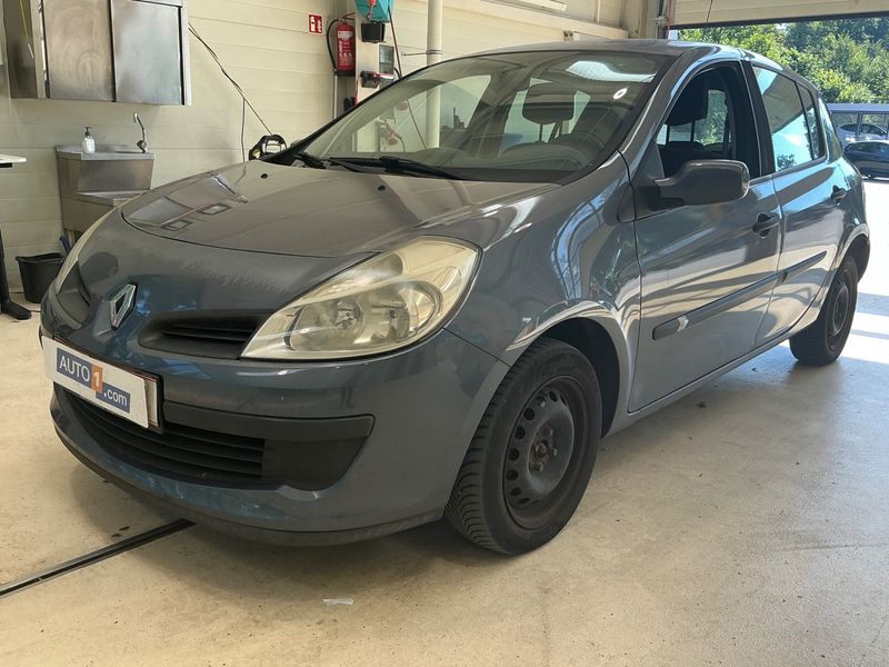 Renault Clio 1.2 Dynamique 2006 – снимка 1