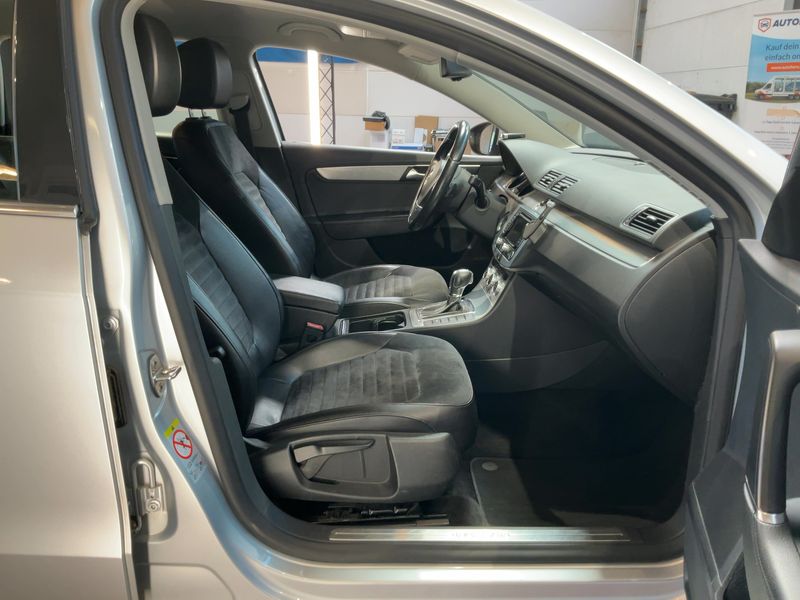 Volkswagen Passat 2.0 TDI Highline BlueMotion Tech 2013 – снимка 17