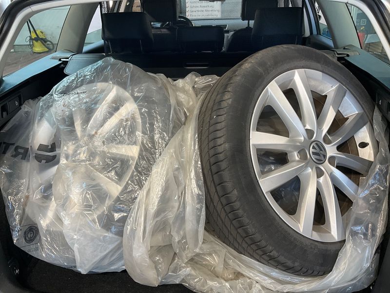 Volkswagen Passat 2.0 TDI Highline BlueMotion Tech 2013 – снимка 15