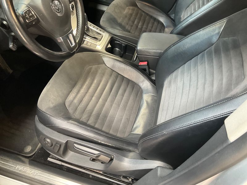 Volkswagen Passat 2.0 TDI Highline BlueMotion Tech 2013 – снимка 24