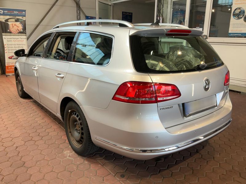 Volkswagen Passat 2.0 TDI Highline BlueMotion Tech 2013 – снимка 6