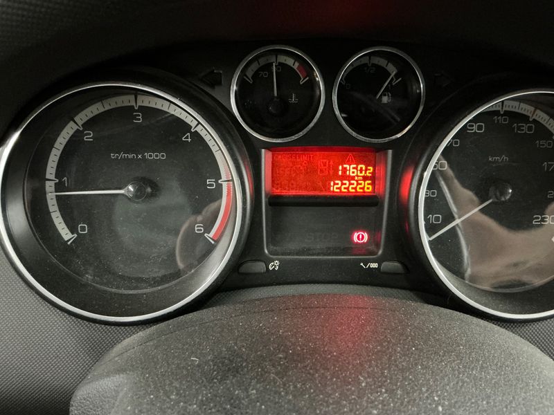 Peugeot 308 1.6 HDi Tecno 2009 – снимка 4