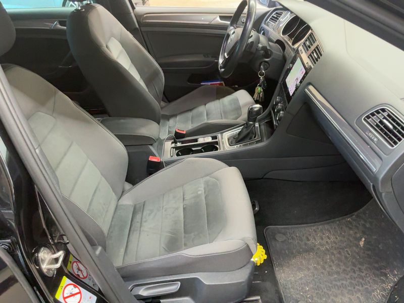 Volkswagen Golf VII 2.0 TDI Alltrack 4Motion BlueMotion Tech 2019 – снимка 17