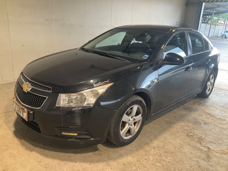 Chevrolet Cruze 1.6 LS 2010 – снимка 1
