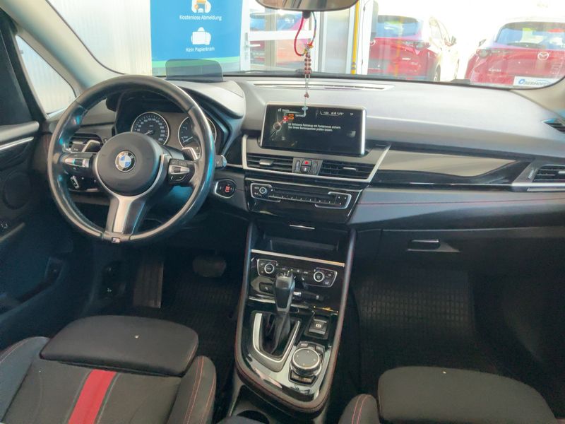 BMW 2er 220d Active Tourer xDrive Sport Line 2015 – снимка 17