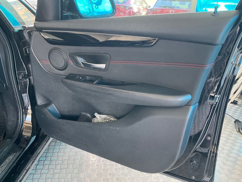 BMW 2er 220d Active Tourer xDrive Sport Line 2015 – снимка 27