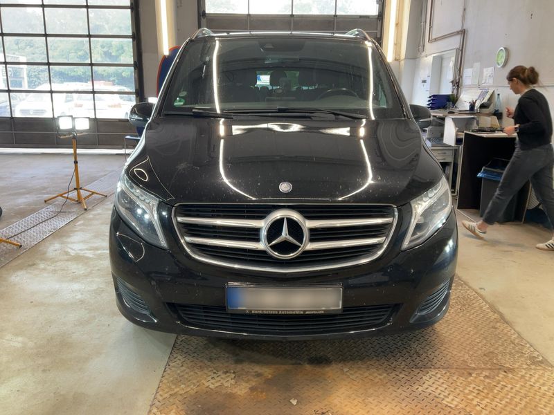 Mercedes-Benz V-Klasse V 250 d lang BlueTEC Edition 2016 – снимка 14