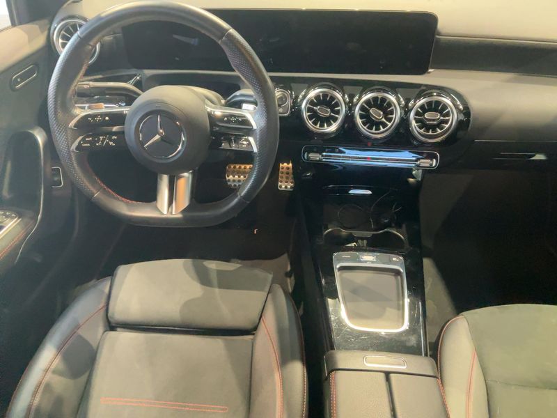 Mercedes-Benz A-Klasse Limousine A 180 Mild-Hybrid AMG Line 2023 – снимка 18