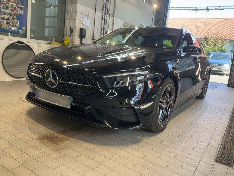 Mercedes-Benz A-Klasse Limousine A 180 Mild-Hybrid AMG Line 2023 – снимка 2