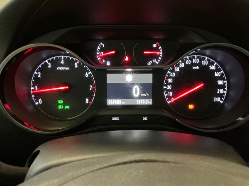 Opel Crossland X 1.2 Turbo Ultimate 2022 – снимка 18