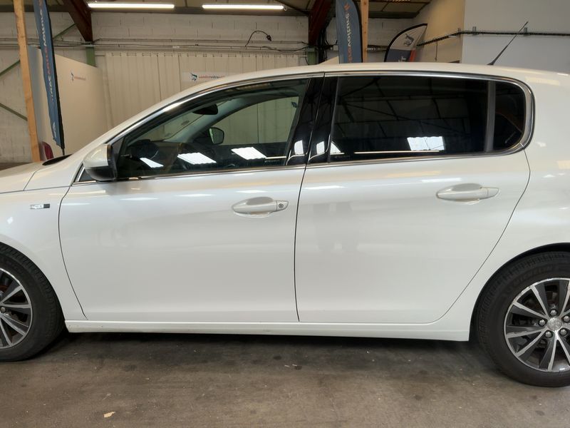 Peugeot 308 1.2 e-THP Style 2015 – снимка 4