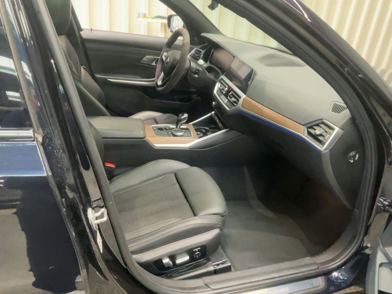 BMW 3er 330d Sport Line 2021 – снимка 17