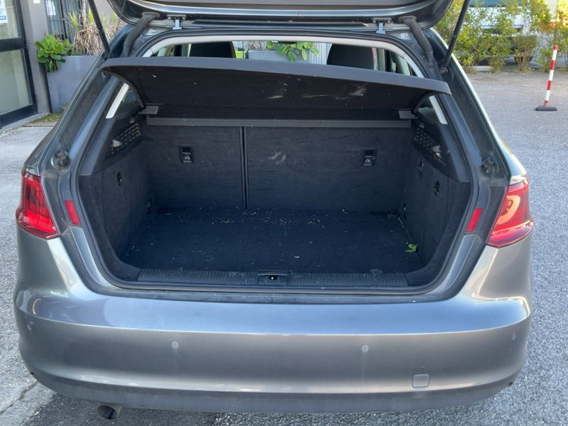 Audi A3 Sportback 1.6 TDI Young 2013 – снимка 15