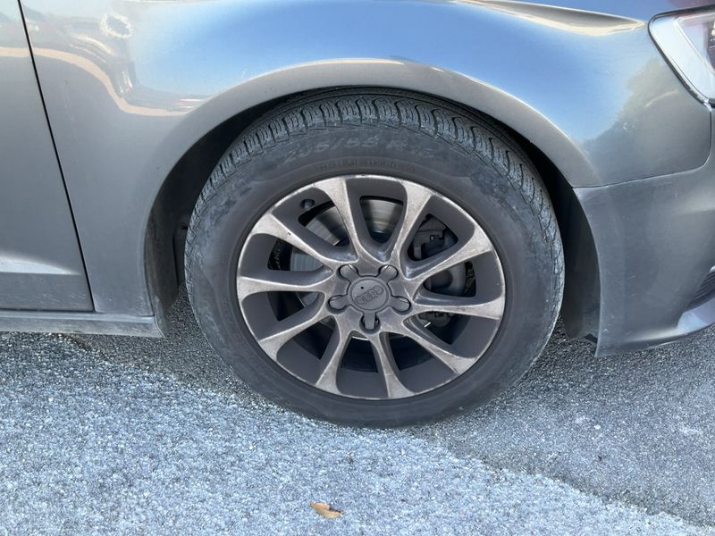 Audi A3 Sportback 1.6 TDI Young 2013 – снимка на щета 11