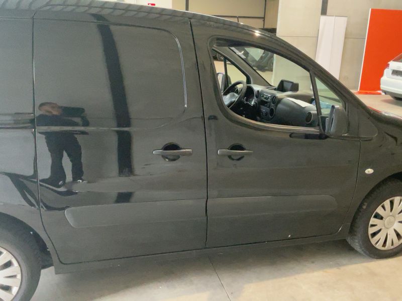 Citroen Berlingo 1.6 e-HDi Niveau B L1 2015 – снимка 10