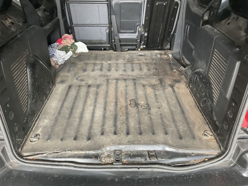 Citroen Berlingo 1.6 e-HDi Niveau B L1 2015 – снимка 31
