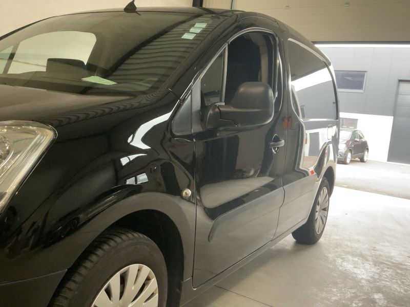 Citroen Berlingo 1.6 e-HDi Niveau B L1 2015 – снимка 2